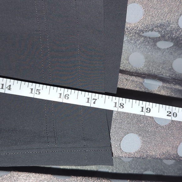 7" Cargo Shorts 29 - Picture 5 of 12